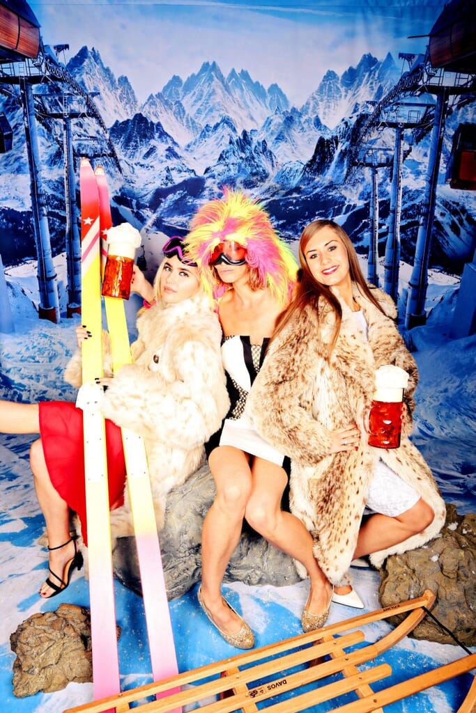 Apres-Ski-I-PopUp-Photo-Parlour--scaled.jpg?w=683&h=1024&scale Apres-Ski-I-PopUp-Photo-Parlour--scaled.jpg?w=683&h=1024&scale