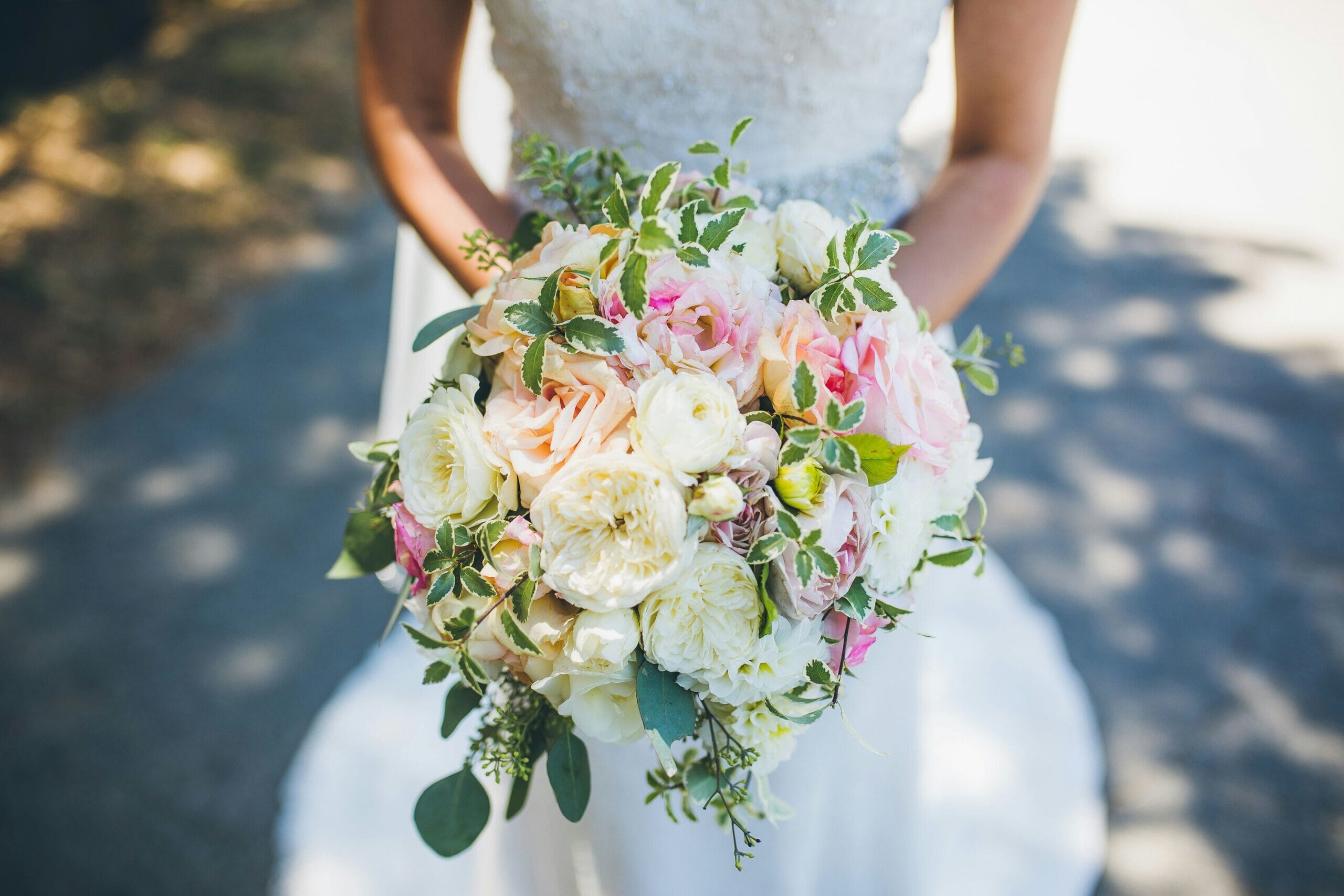 Beautiful winter wedding bouquets